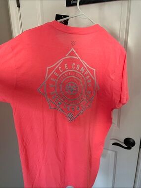 Veece Company Men’s Coral Graphic Short-Sleeve Tee XL NWT